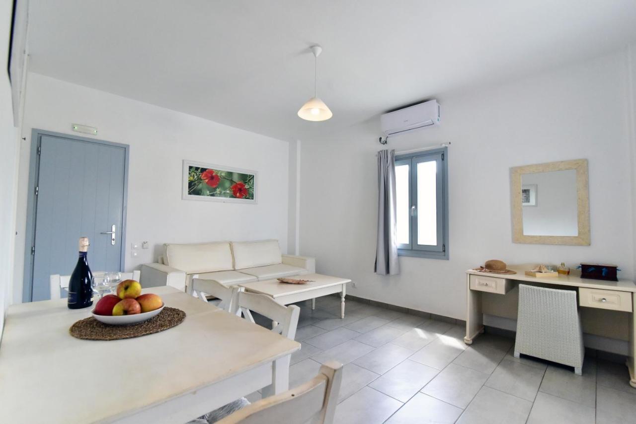 Thomas Apartments In Katapola Amorgos Exterior foto